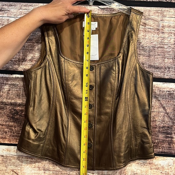 Cold Water Creek Spirit leather vest - Picture 7 of 10